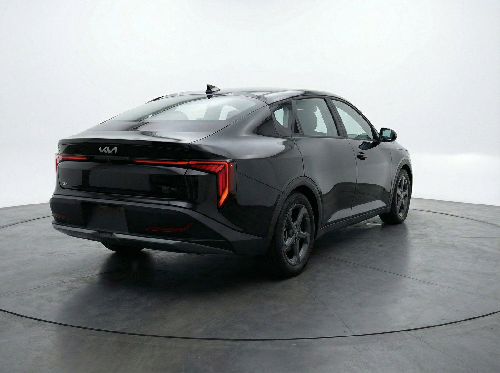 Used 2025 Kia K4 FWD image 7