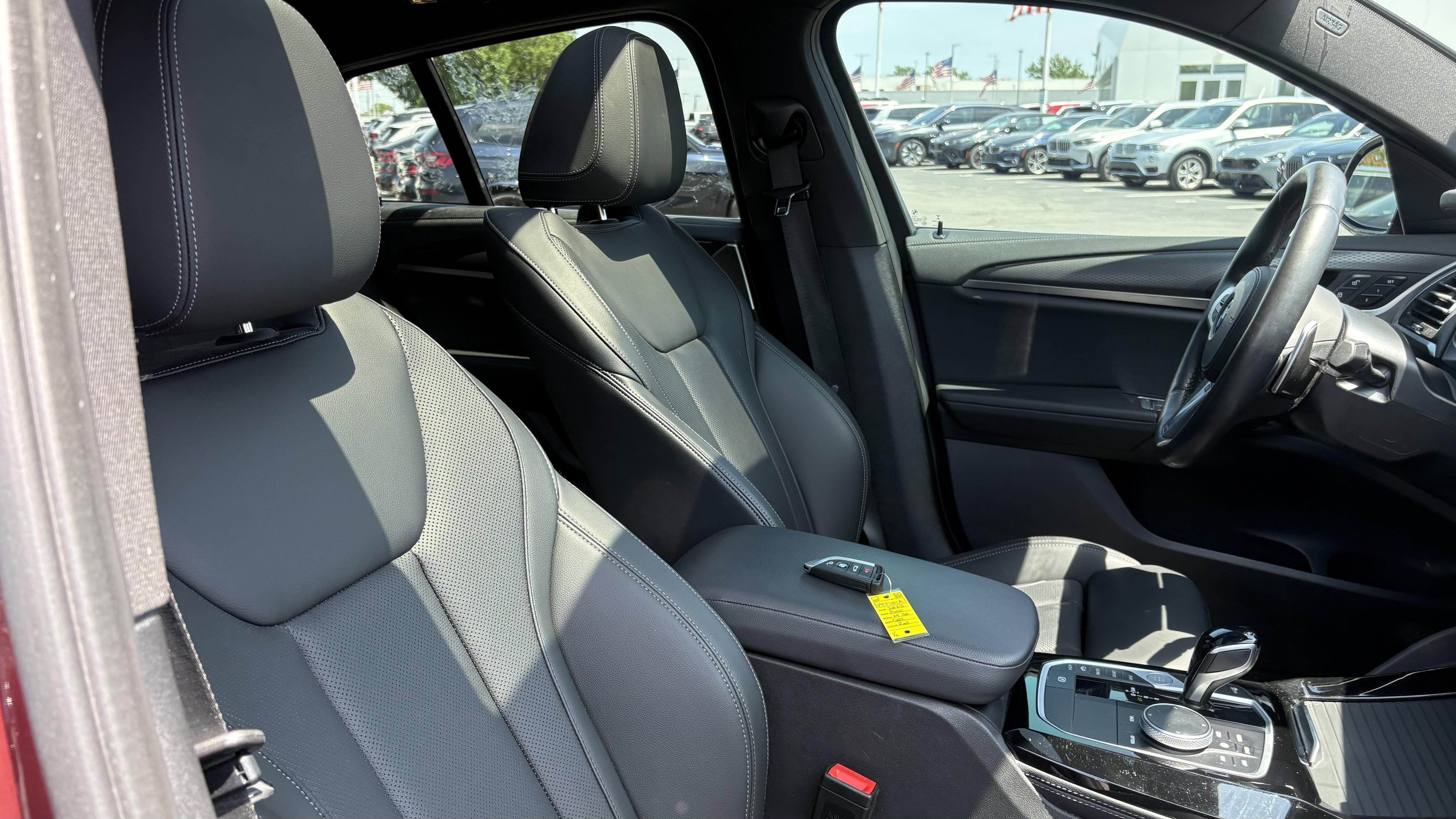 Used 2023 BMW X4 xDrive30i w/ M Sport Package AWD/4WD image 33