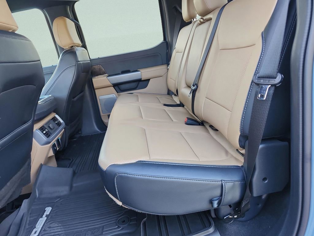 Used 2023 Ford F150 Lariat w/ Max Trailer Tow Package AWD/4WD image 20