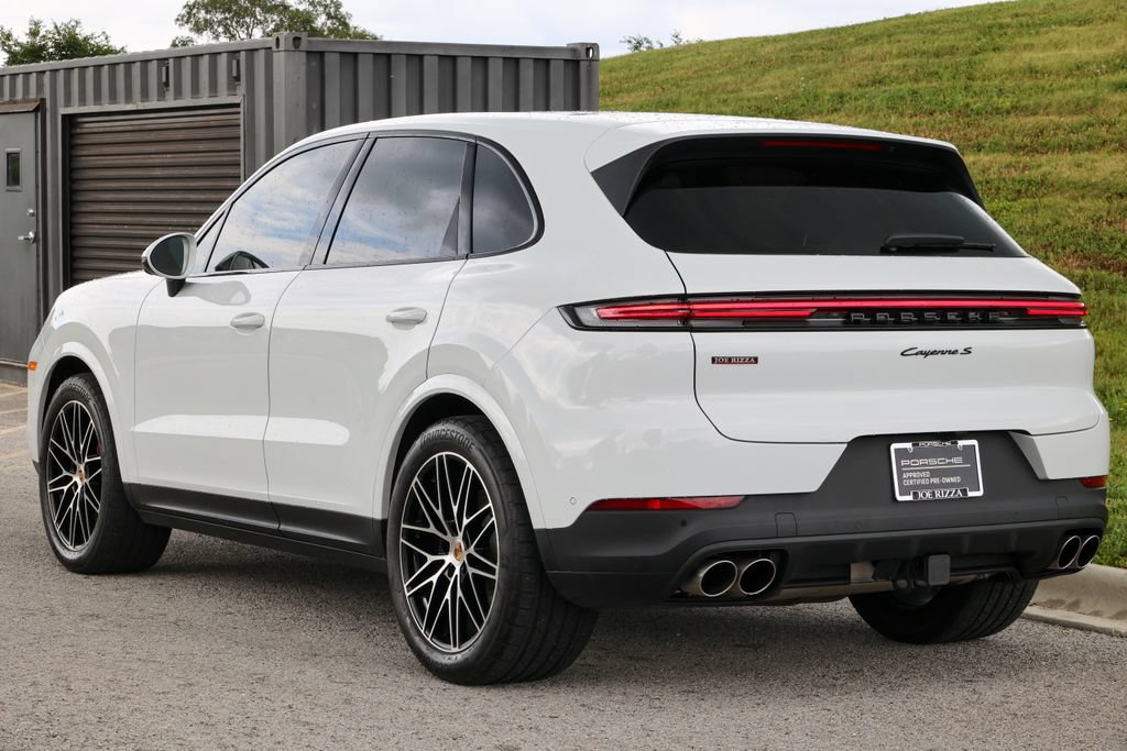 Certified 2025 Porsche Cayenne S AWD/4WD image 3