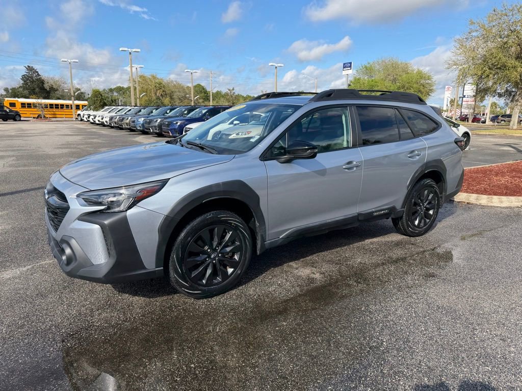 Used 2023 Subaru Outback Onyx Edition image 13