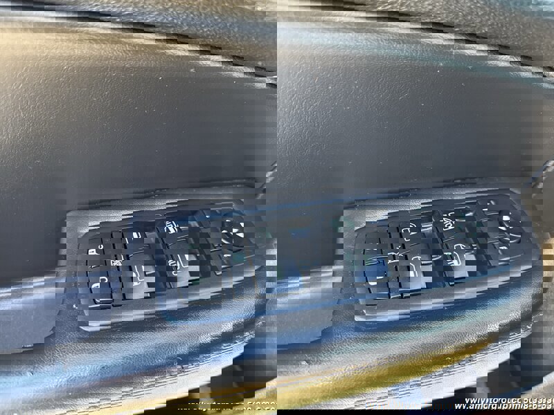 Used 2017 Chrysler 200 Limited Platinum image 16