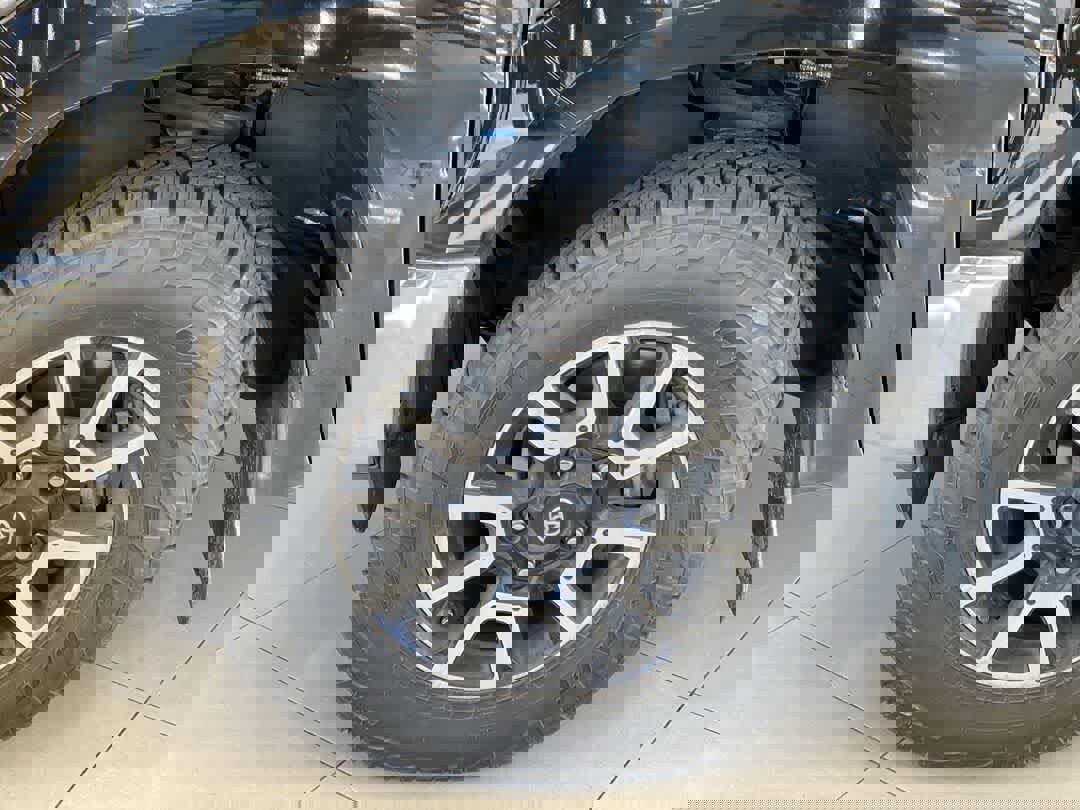 Certified 2019 Toyota Tundra SR5 w/ TRD Off Road Package image 13