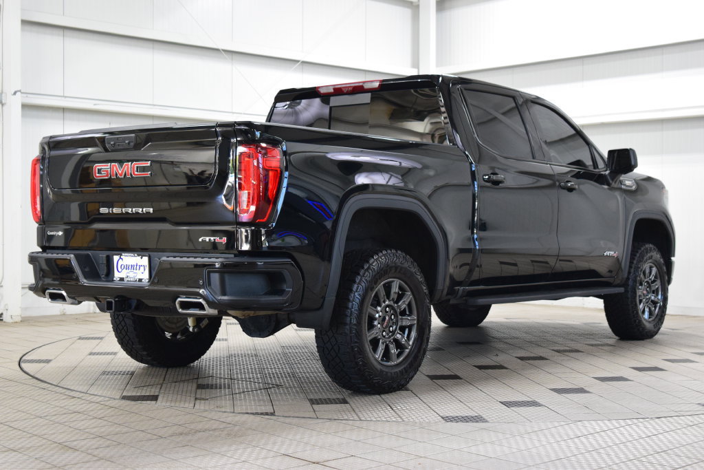 Used 2025 GMC Sierra 1500 AT4 w/ AT4 Premium Package AWD/4WD image 8