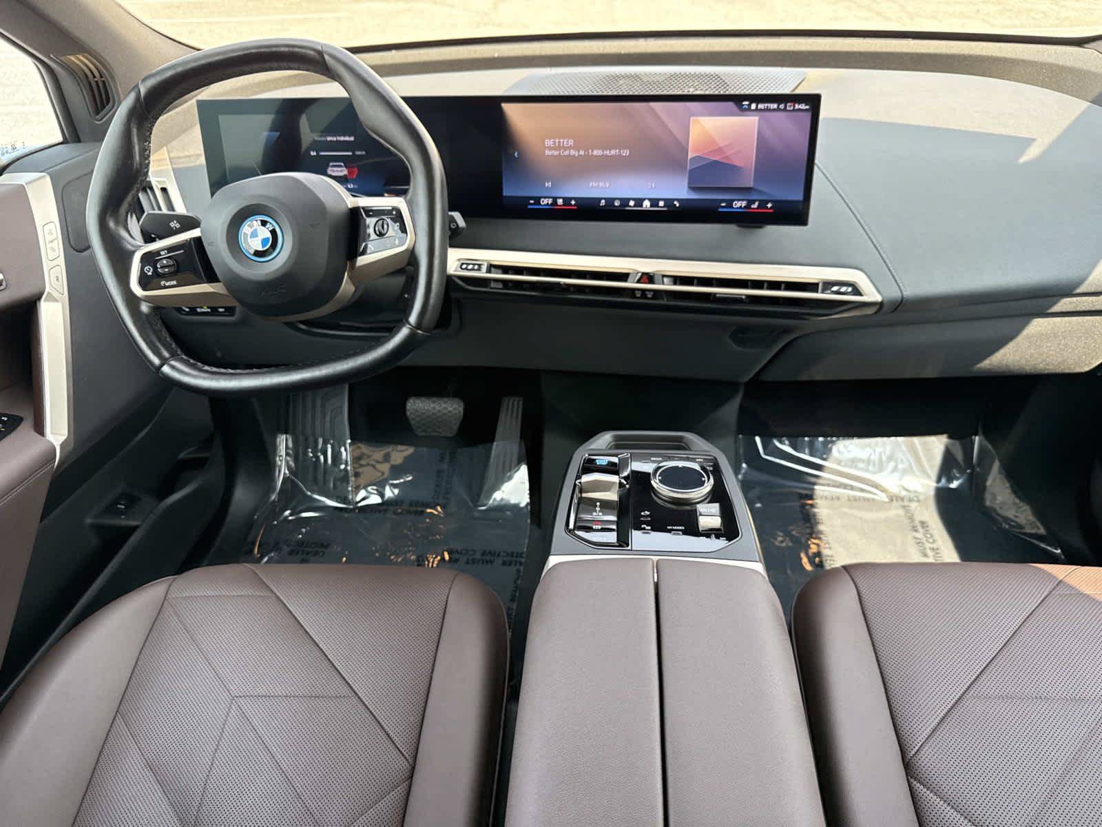 Used 2024 BMW iX xDrive50 AWD/4WD image 17