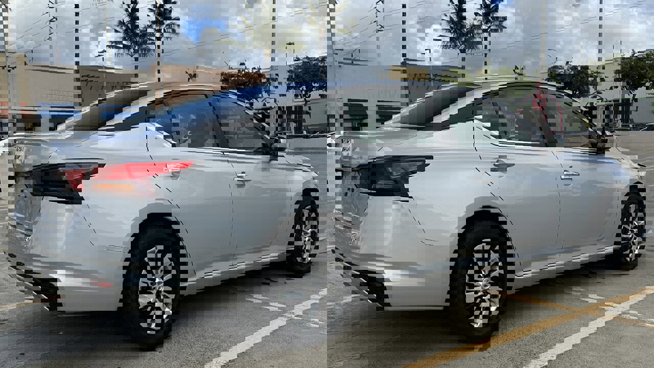 Used 2022 Nissan Altima 2.5 S image 5