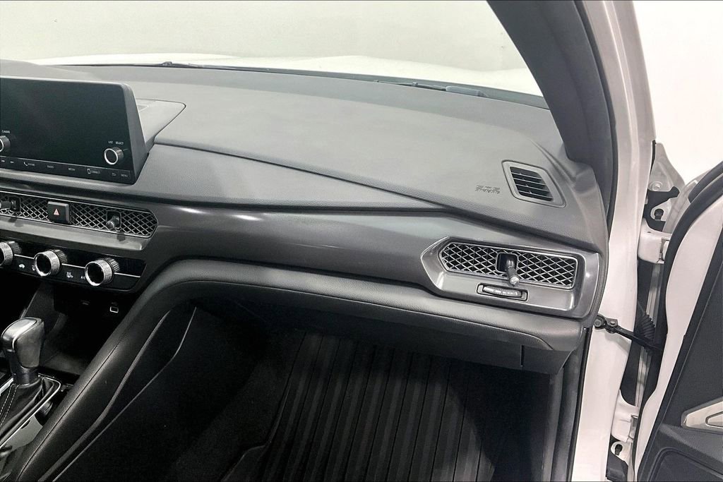 Used 2024 Acura Integra A-Spec image 16