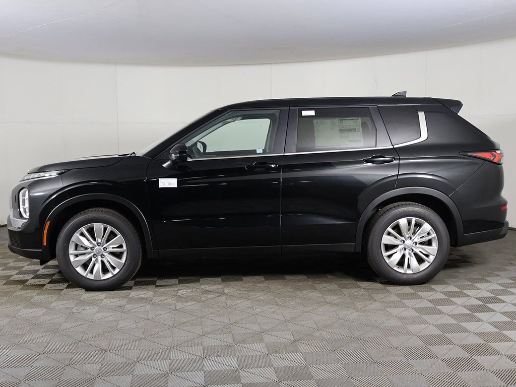 New 2026 Mitsubishi Outlander ES AWD/4WD image 13