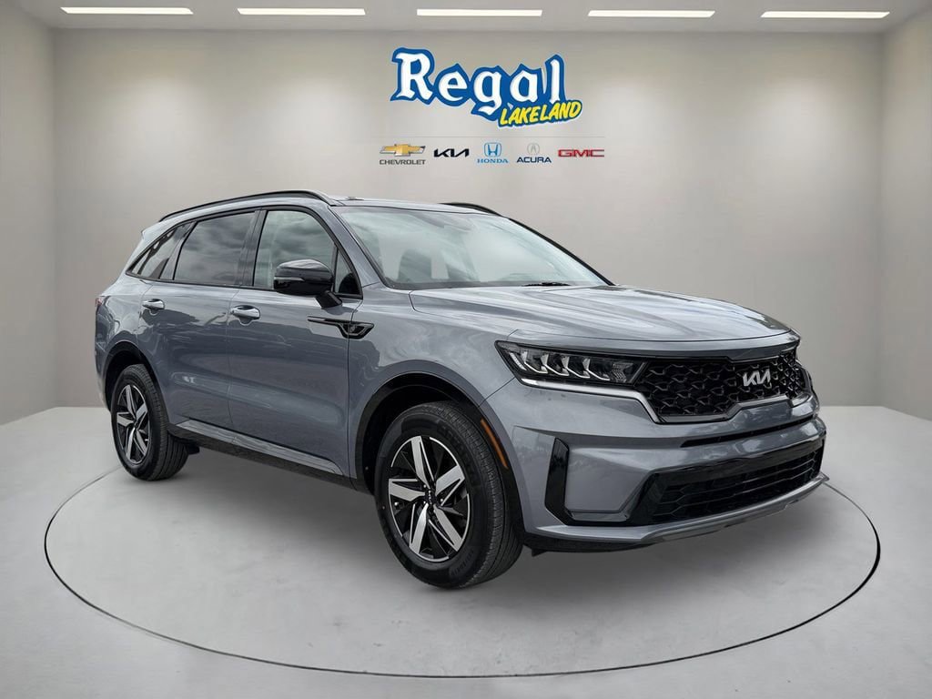 Certified 2023 Kia Sorento S w/ Panoramic Sunroof Package