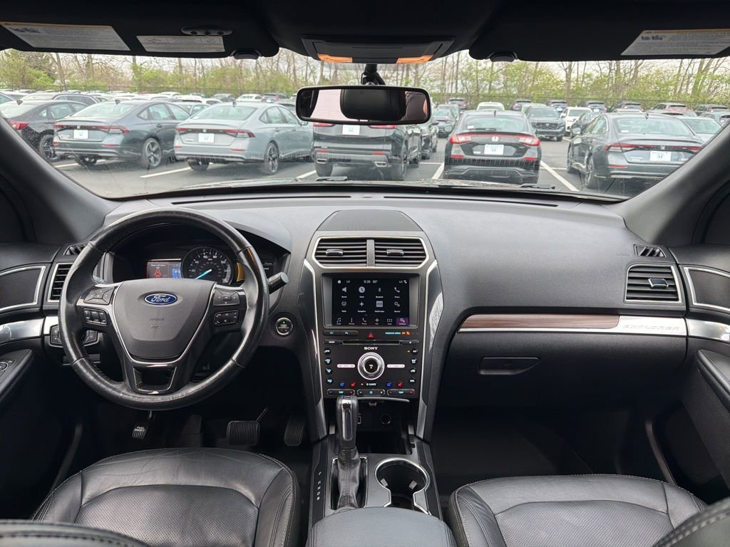Used 2017 Ford Explorer Limited AWD/4WD image 11