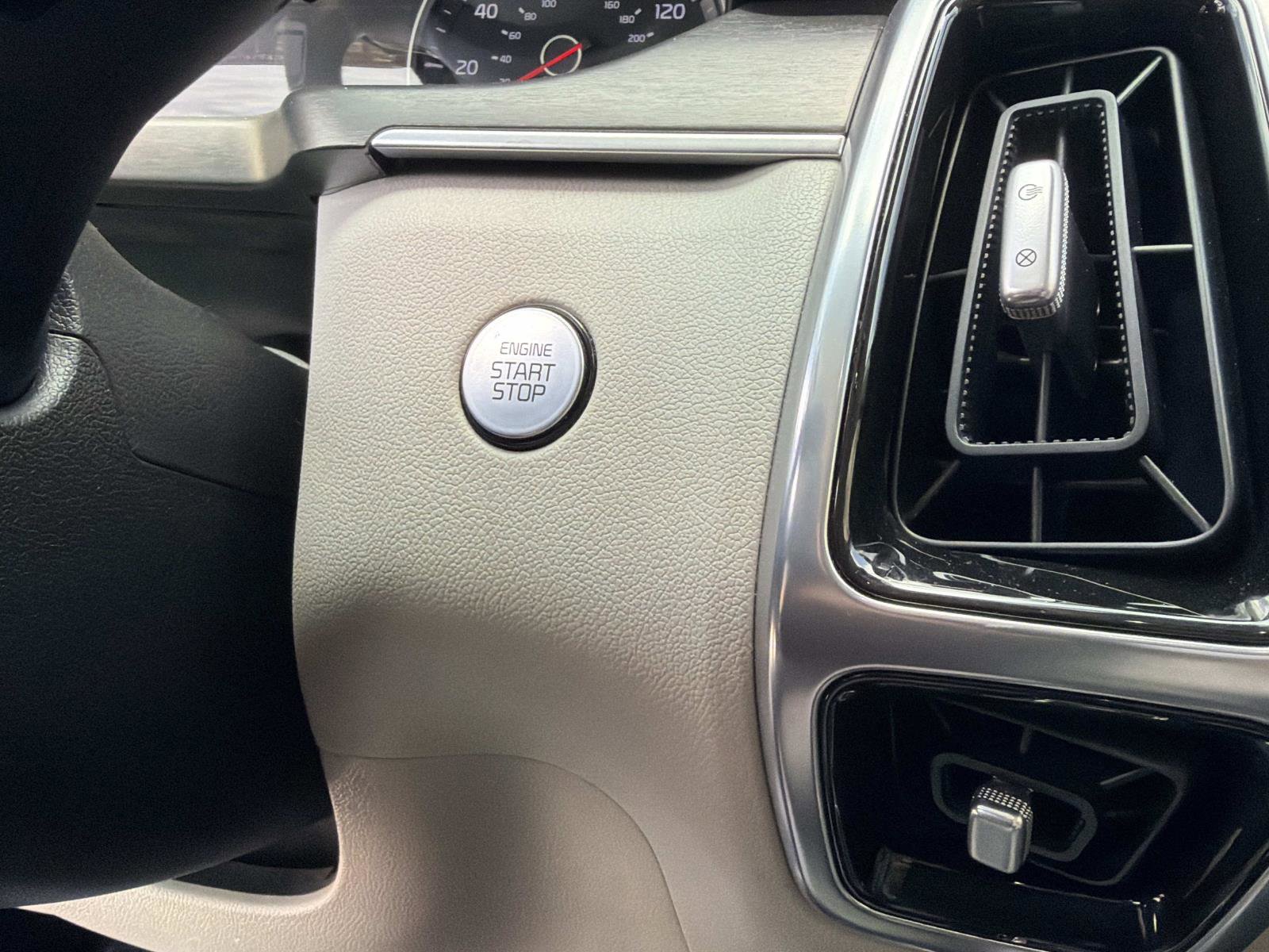 Used 2022 Kia Sorento SX AWD/4WD image 26