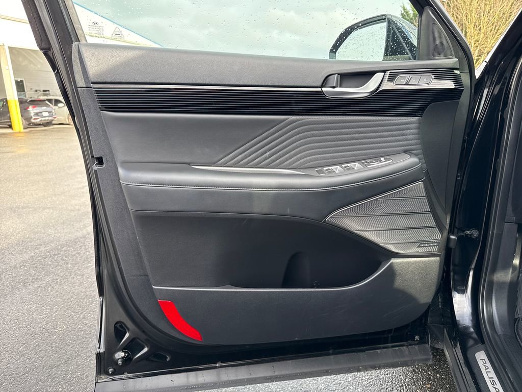 Used 2023 Hyundai Palisade Calligraphy image 33