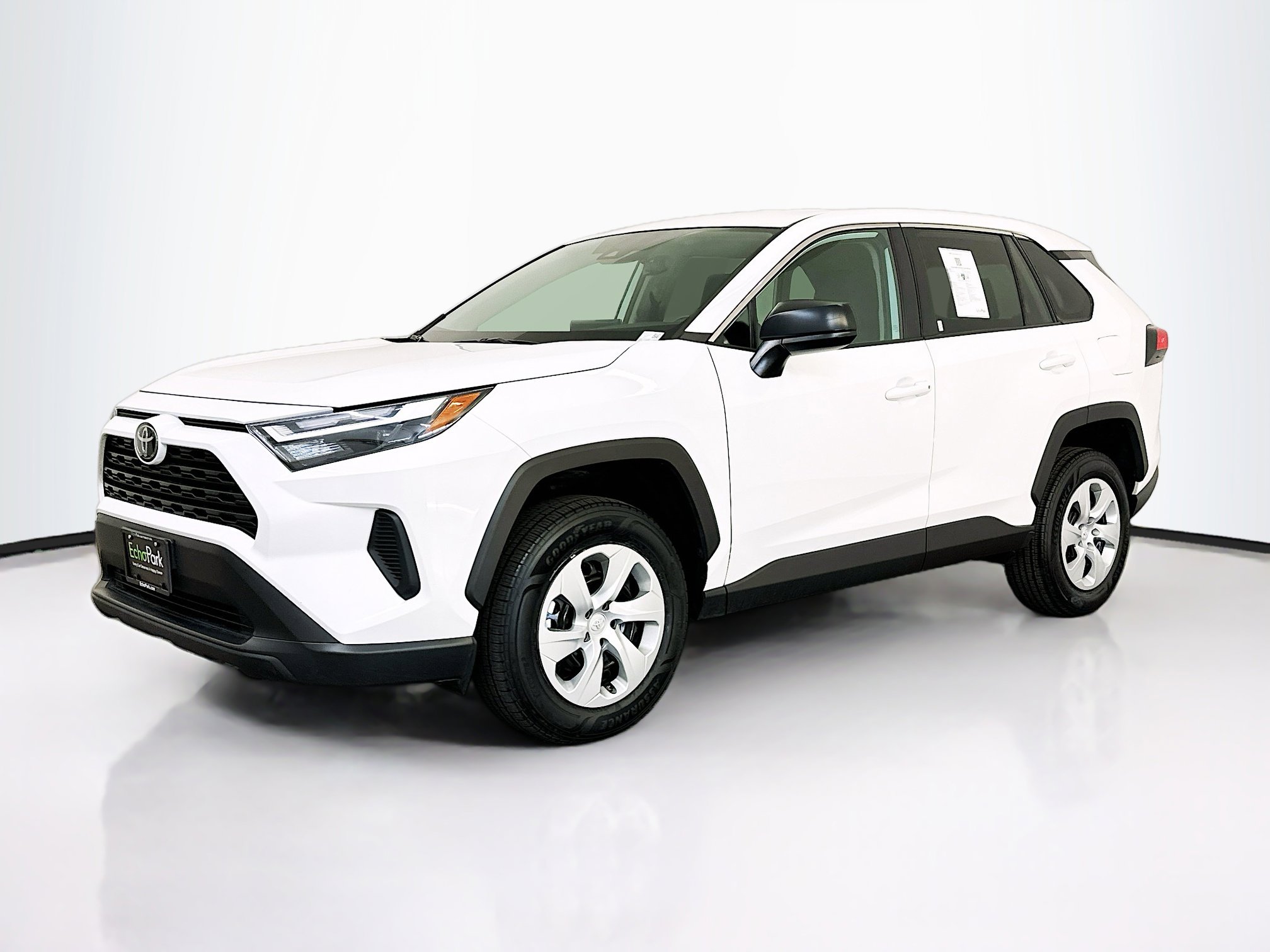 Used 2025 Toyota RAV4 LE image 3