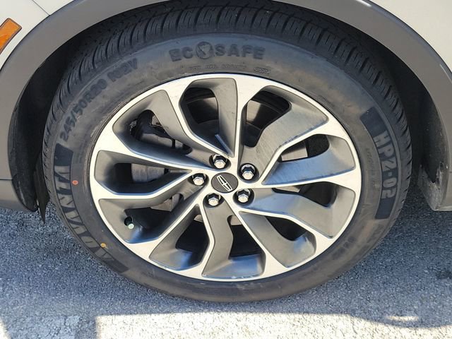 Used 2021 Lincoln Nautilus Reserve w/ Equipment Group 201A FWD image 4