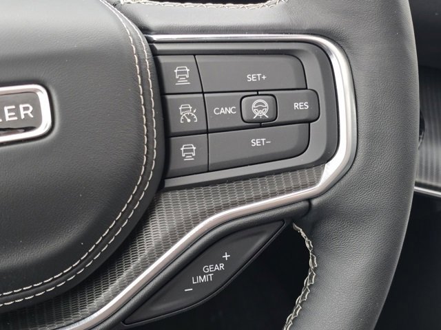 New 2026 Jeep Grand Wagoneer Summit image 24