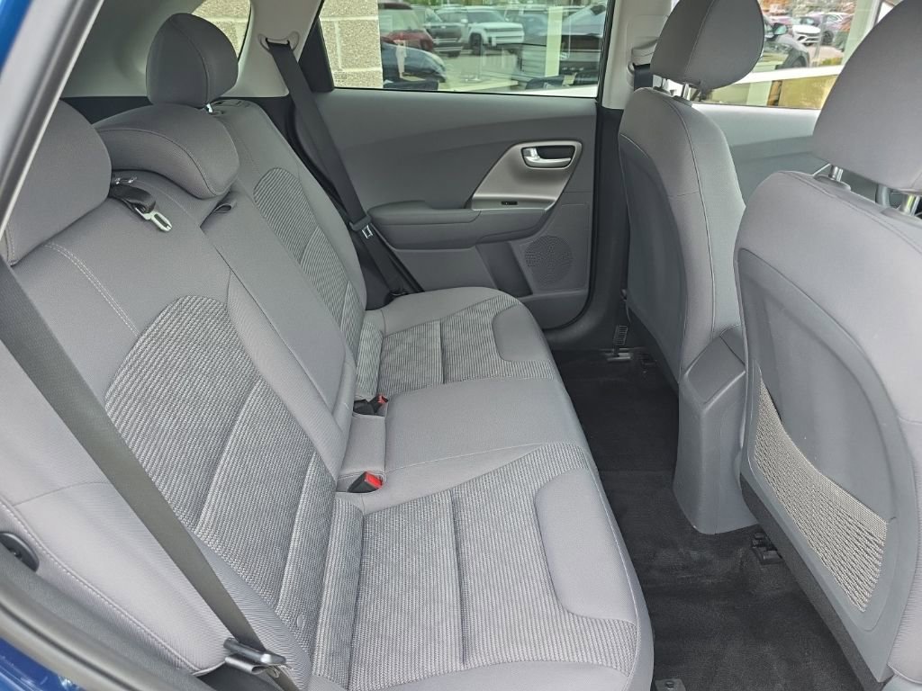 Used 2019 Kia Niro LX FWD image 21