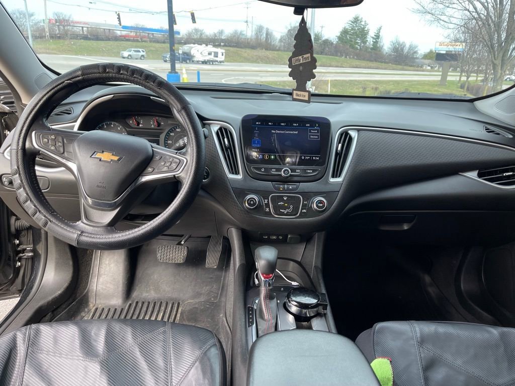 Used 2021 Chevrolet Malibu RS image 10