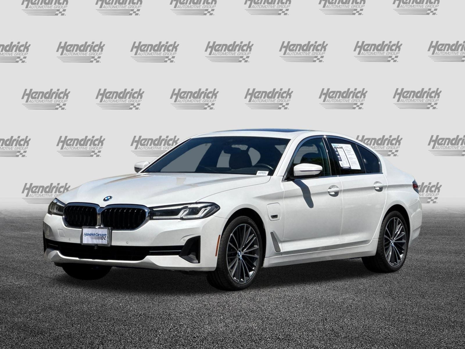 Used 2023 BMW 530e w/ Premium Package RWD image 9