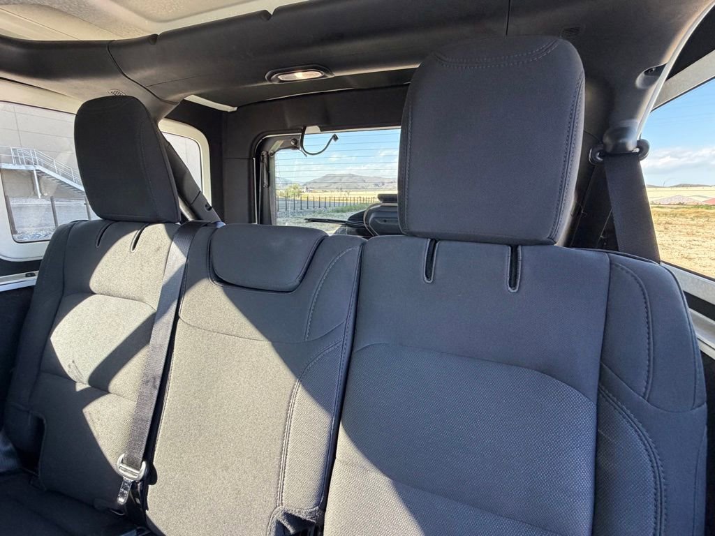 Used 2019 Jeep Wrangler Unlimited Sahara image 10