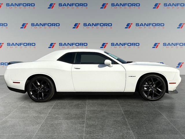 Used 2022 Dodge Challenger R/T w/ Blacktop Package image 6