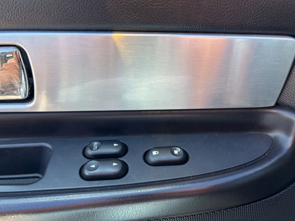 Used 2003 Ford Thunderbird RWD image 16