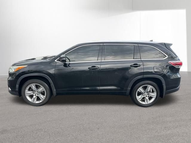 Used 2014 Toyota Highlander Limited Platinum AWD/4WD image 2