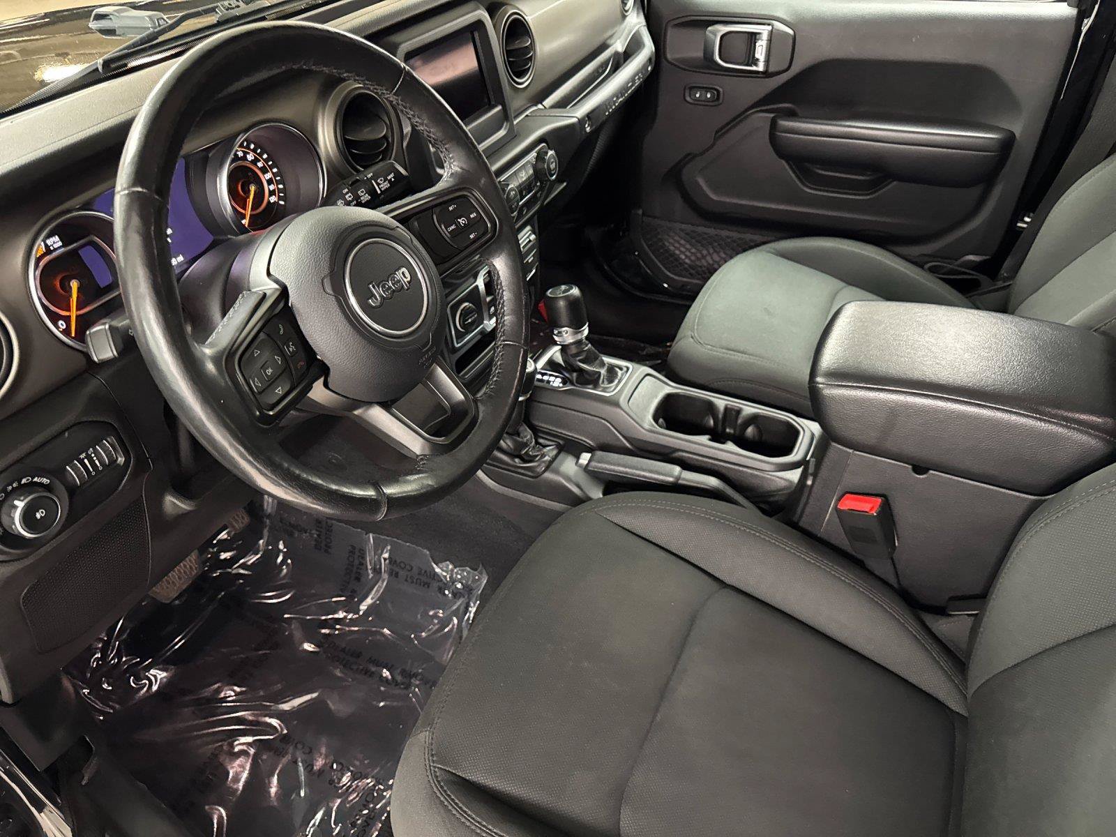 Used 2018 Jeep Wrangler Sport AWD/4WD image 9