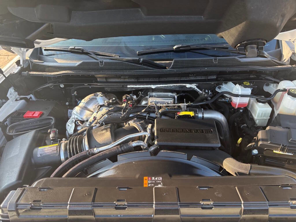 Used 2023 Chevrolet Silverado 2500 Custom w/ Custom Value Package image 15