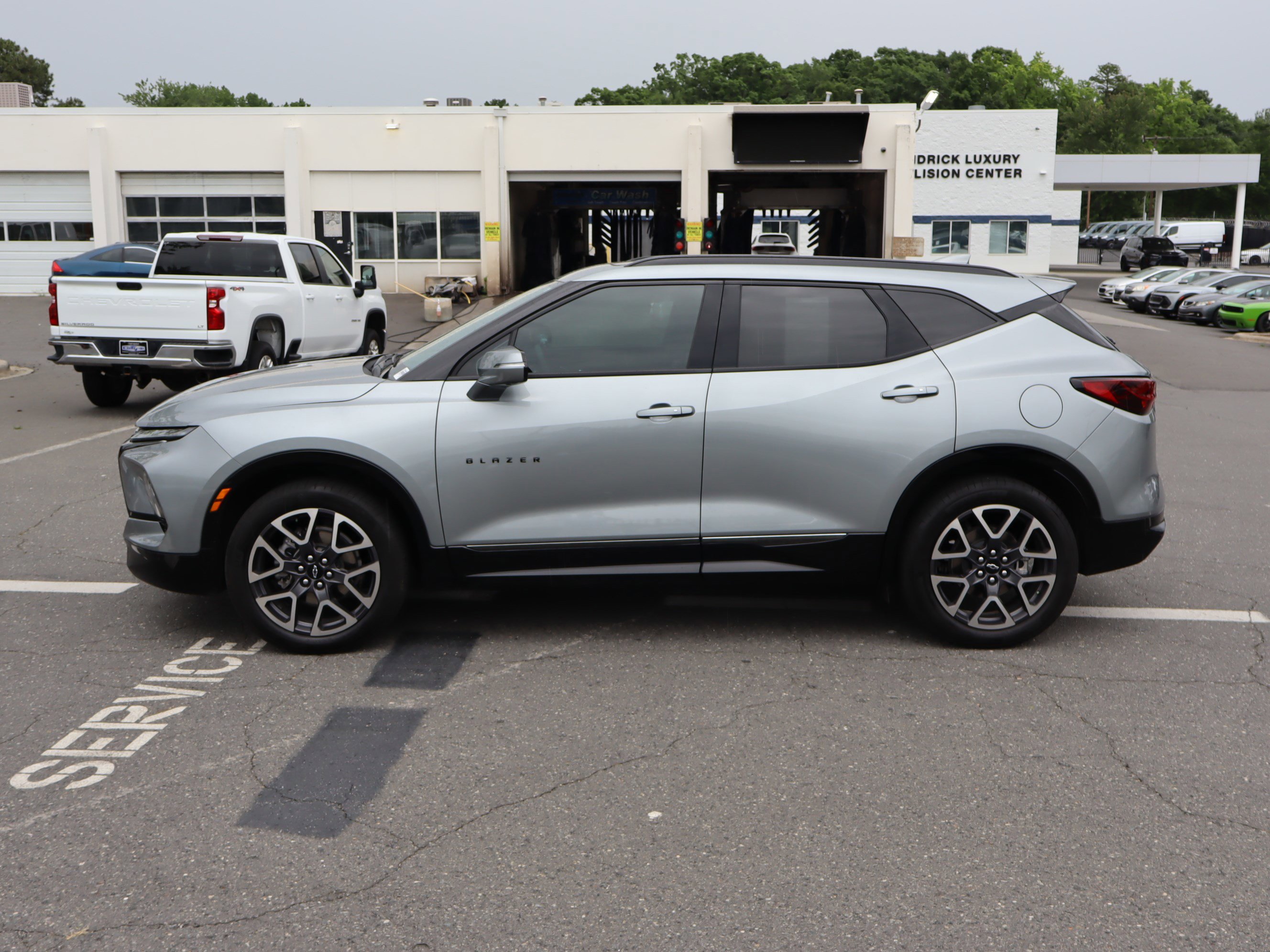 Used 2024 Chevrolet Blazer RS w/ Driver Confidence II Package FWD image 7