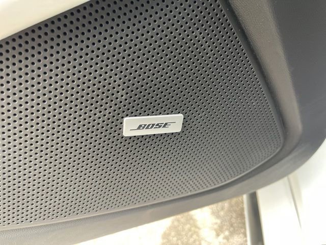 Used 2021 Chevrolet Camaro LT w/ RS Package image 6