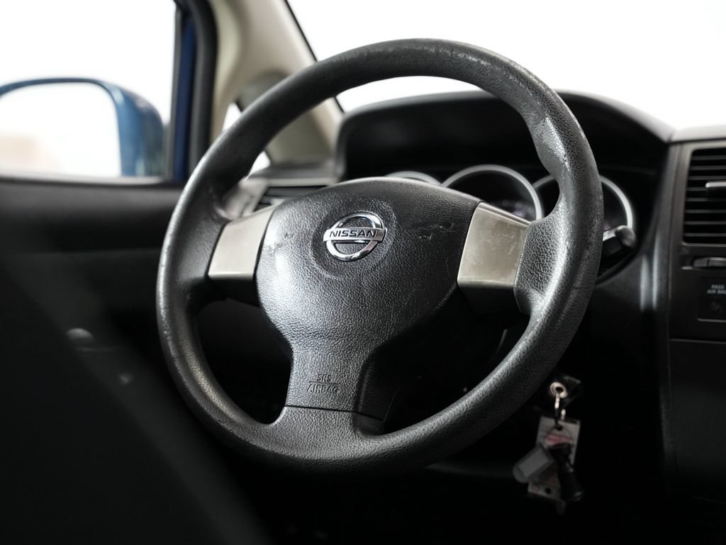Used 2012 Nissan Versa 1.8 S FWD image 11