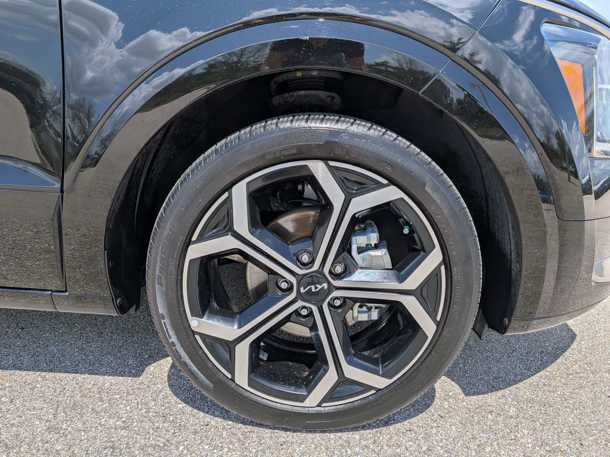 Certified 2024 Kia Niro SX Touring FWD image 11