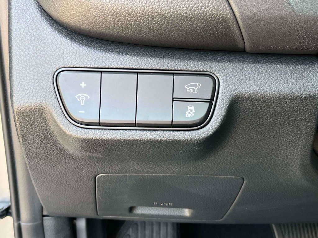 Used 2025 Kia Seltos SX AWD/4WD image 17
