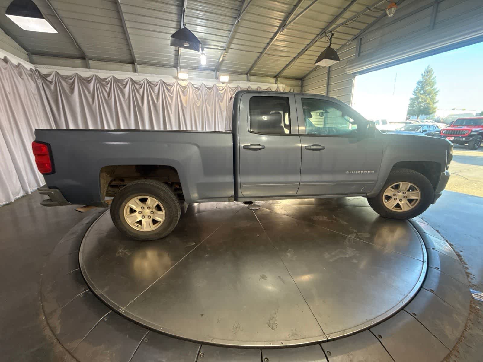 Used 2016 Chevrolet Silverado 1500 LT w/ All Star Edition RWD image 5