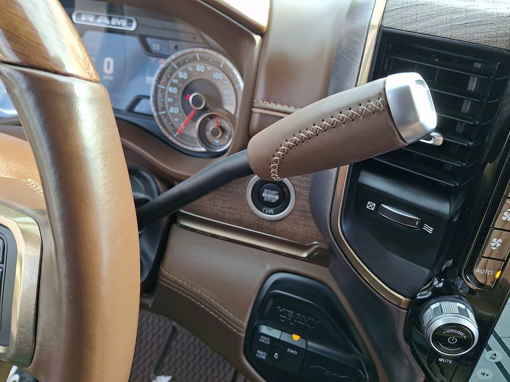 Used 2022 RAM 3500 Limited AWD/4WD image 15