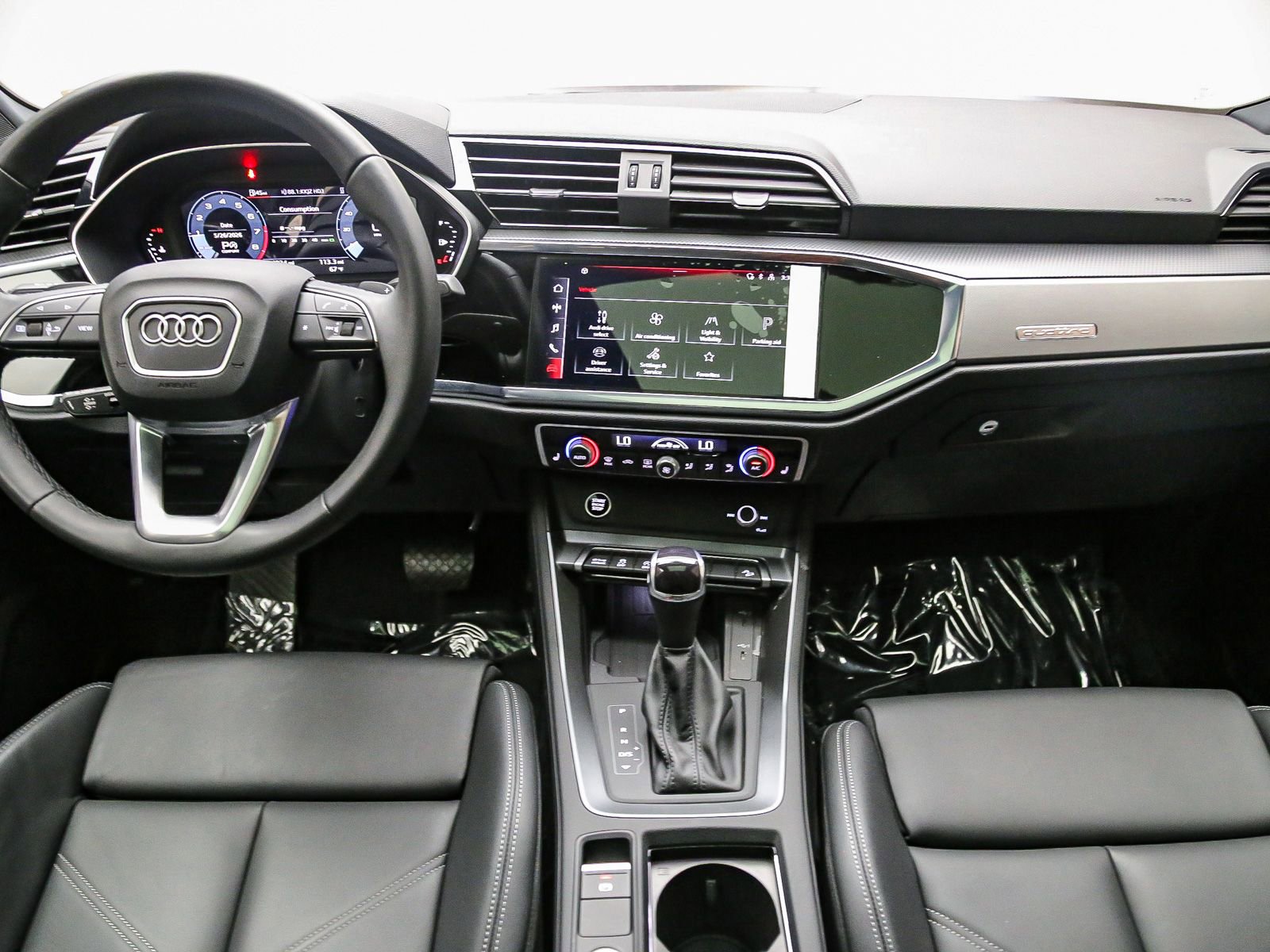 Certified 2025 Audi Q3 2.0T Premium w/ Convenience Package AWD/4WD image 13