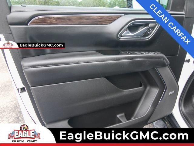 Used 2023 Chevrolet Tahoe Z71 w/ Luxury Package AWD/4WD image 13