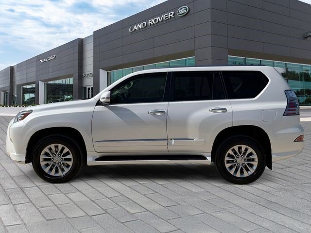 Used 2017 Lexus GX 460 Premium AWD/4WD image 2
