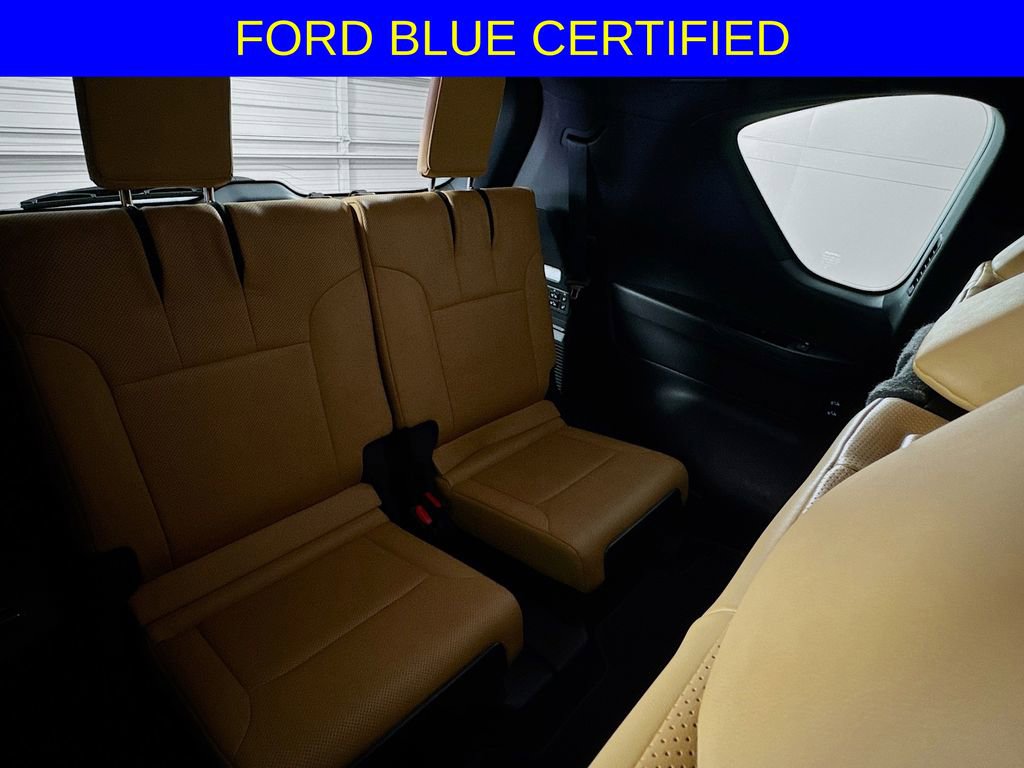 Used 2022 Lexus LX 600 4WD w/ Luxury Package image 30