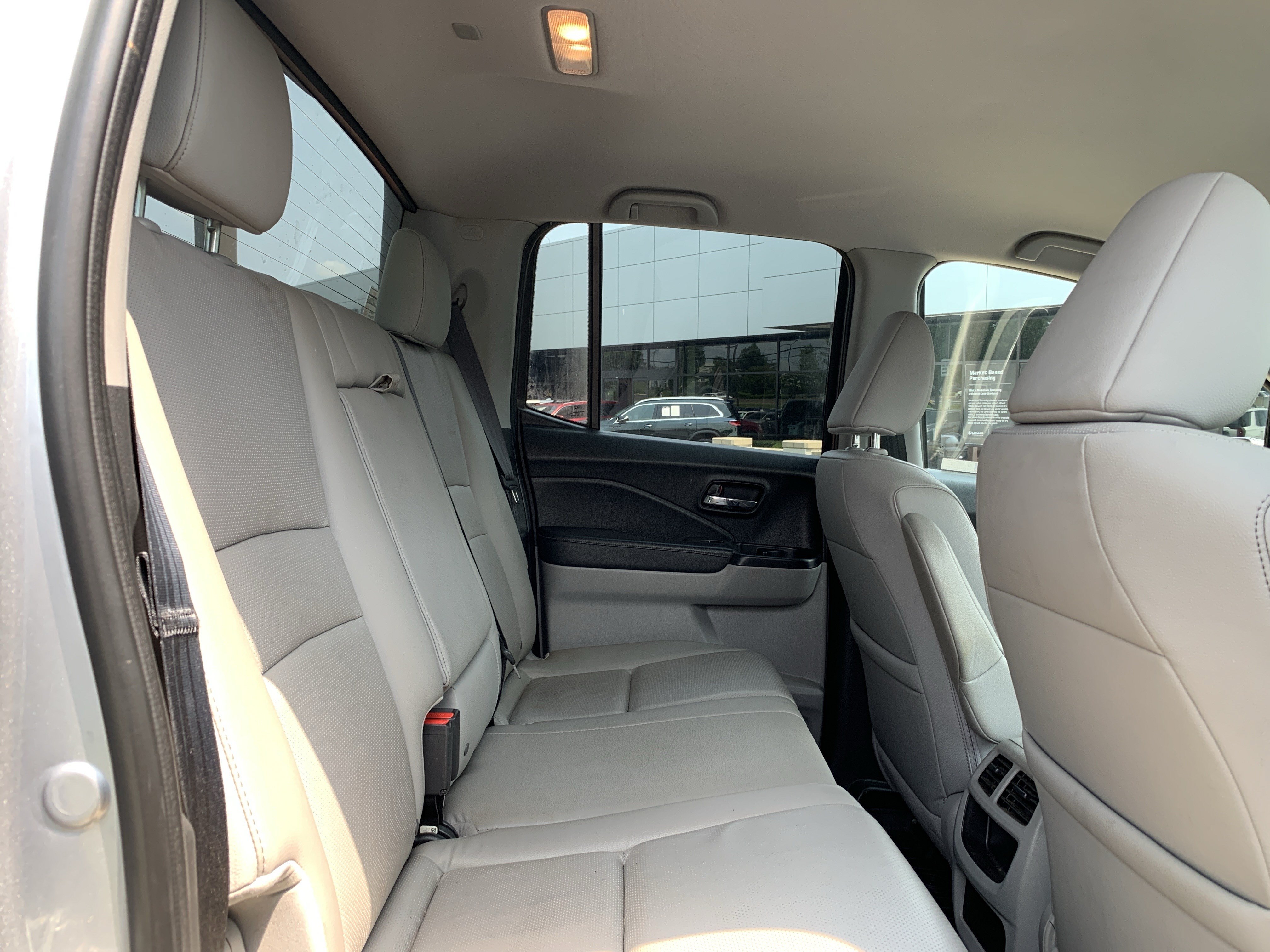 Used 2018 Honda Ridgeline RTL-T image 33