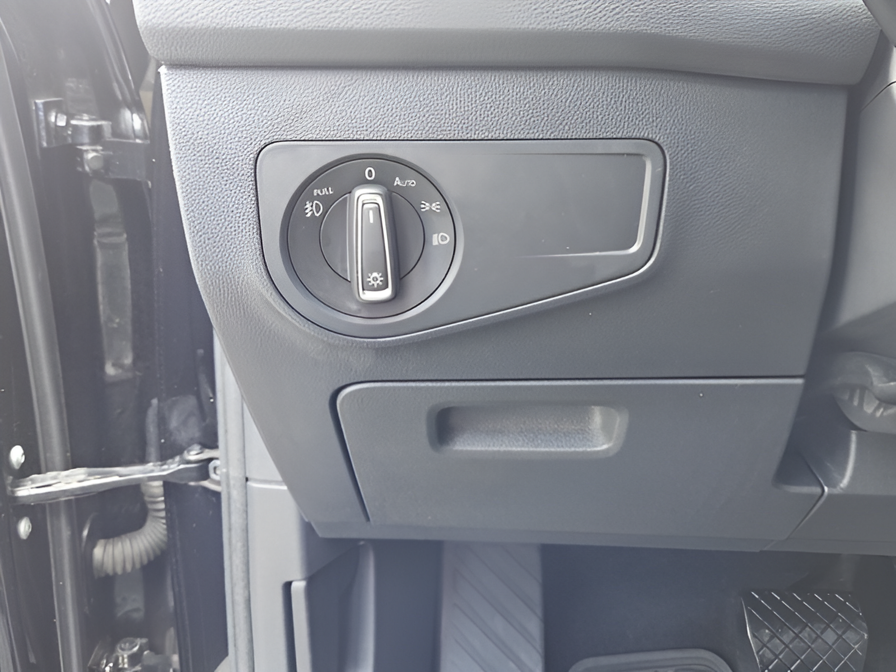 Used 2018 Volkswagen Tiguan S FWD image 15