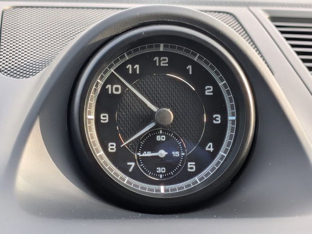 Certified 2025 Porsche Macan AWD/4WD image 21