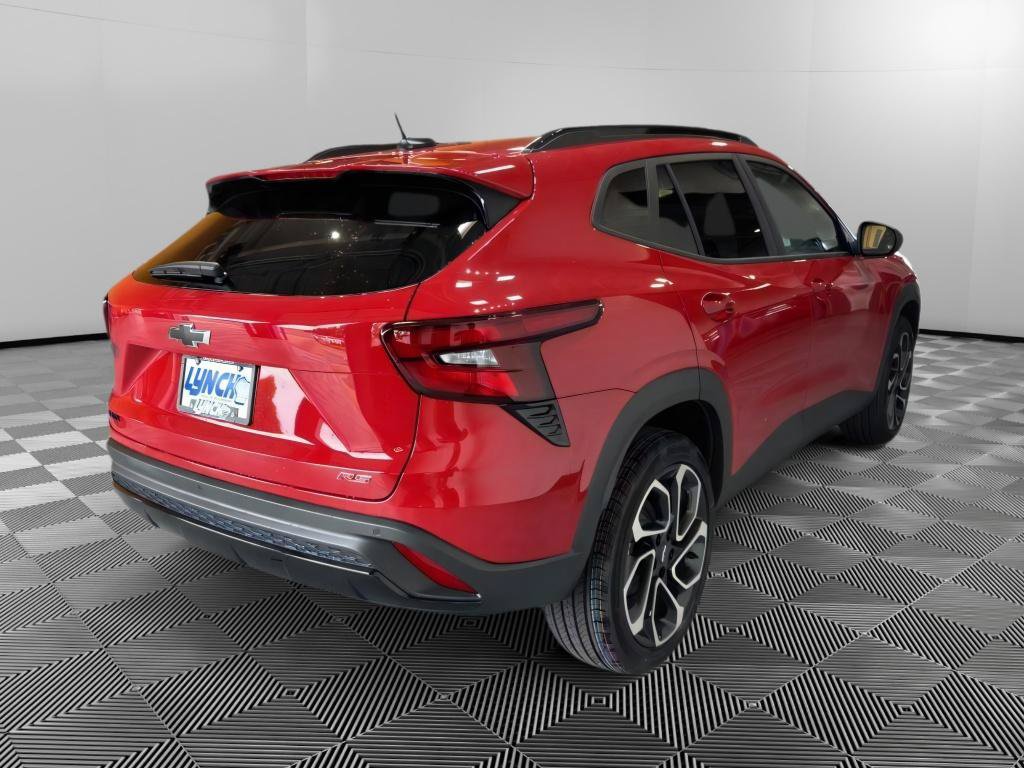 New 2026 Chevrolet Trax RS w/ Driver Confidence Package FWD image 5