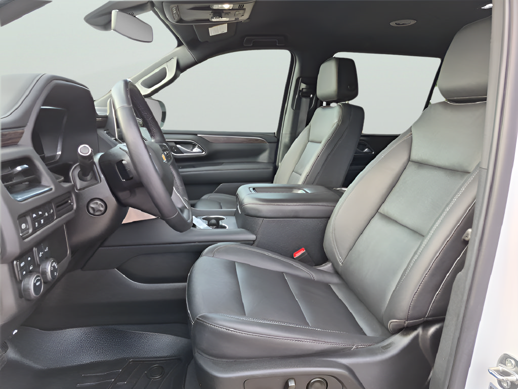 Used 2022 Chevrolet Suburban LT w/ Luxury Package AWD/4WD image 21