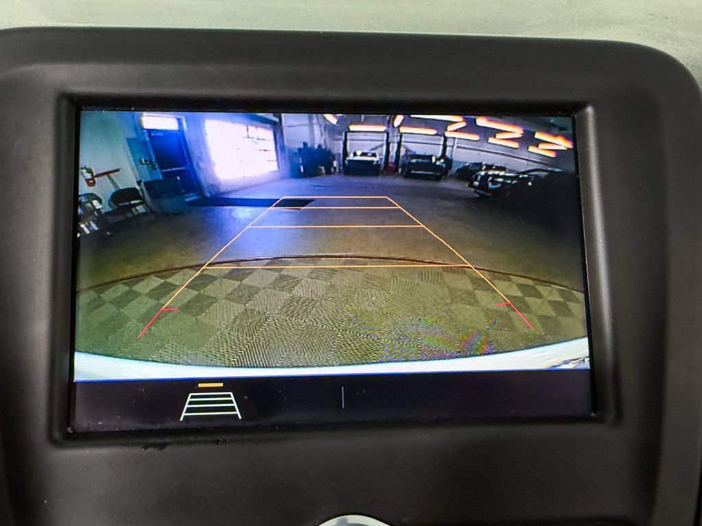 Used 2020 Chevrolet Equinox LT AWD/4WD image 17