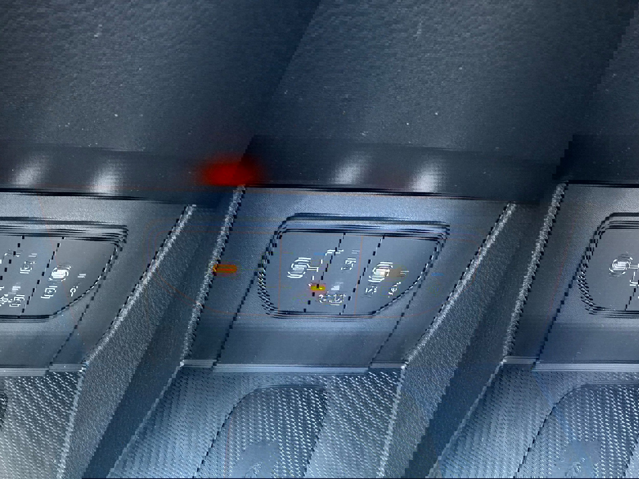 New 2026 Kia Sportage X-Line w/ X-Line Premium Package image 40