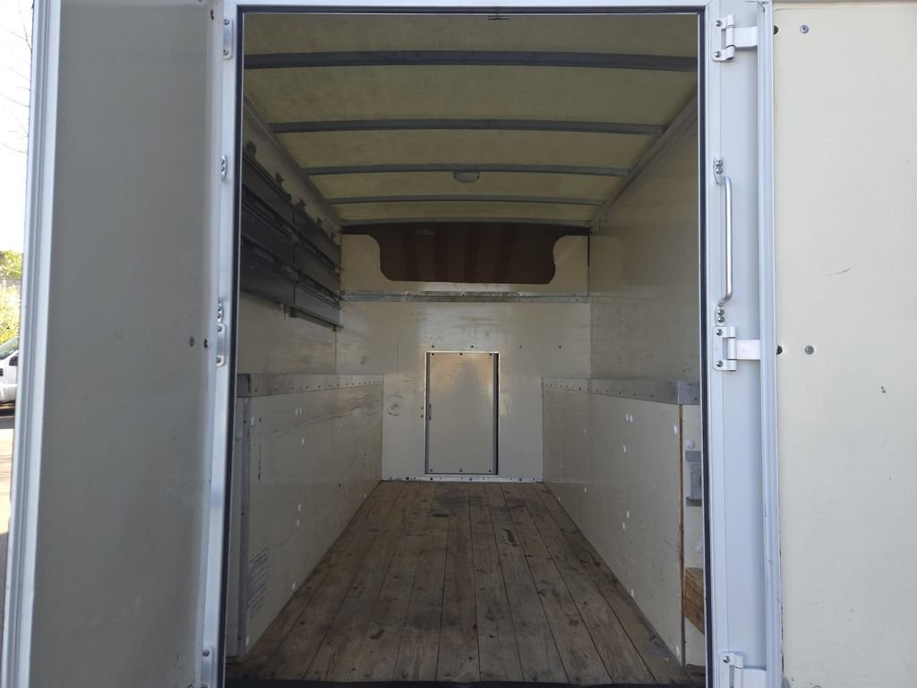 Used 2014 Chevrolet Express 3500 image 11