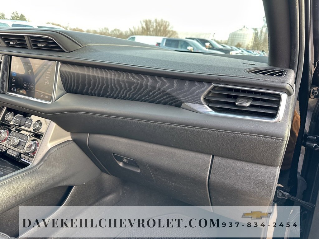 Used 2021 GMC Yukon XL Denali w/ Denali Premium Package image 33