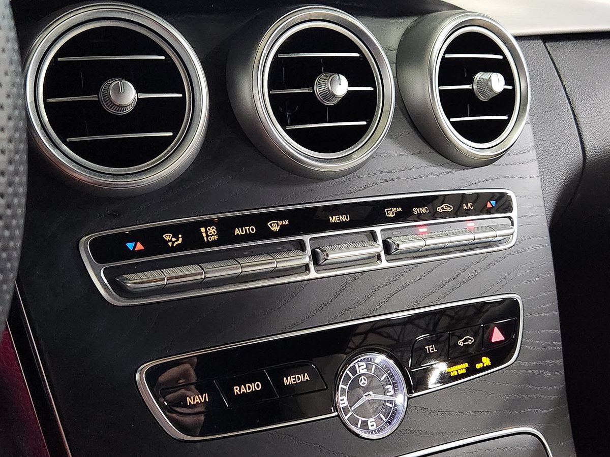 Used 2023 Mercedes-Benz C 300 Cabriolet image 38