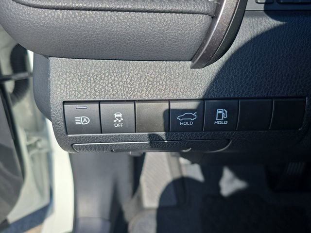 Used 2024 Toyota Camry SE image 26